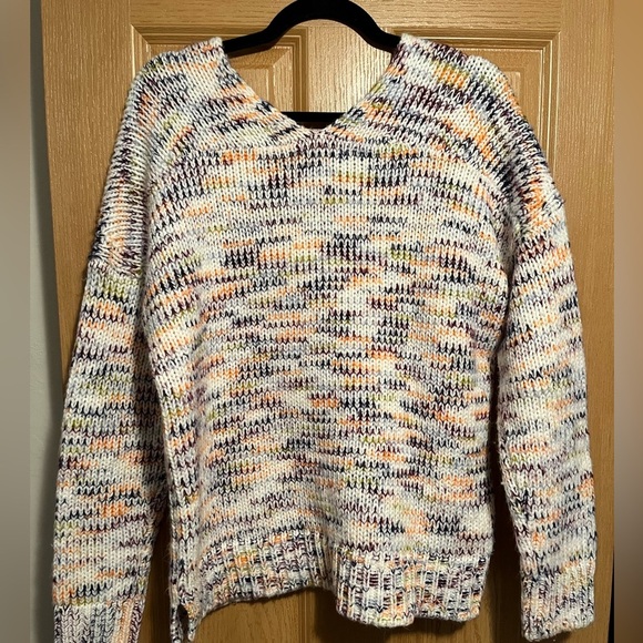 LOFT White V-neck Long Sleeve Sweater With Colorful Detail - Picture 7 of 8